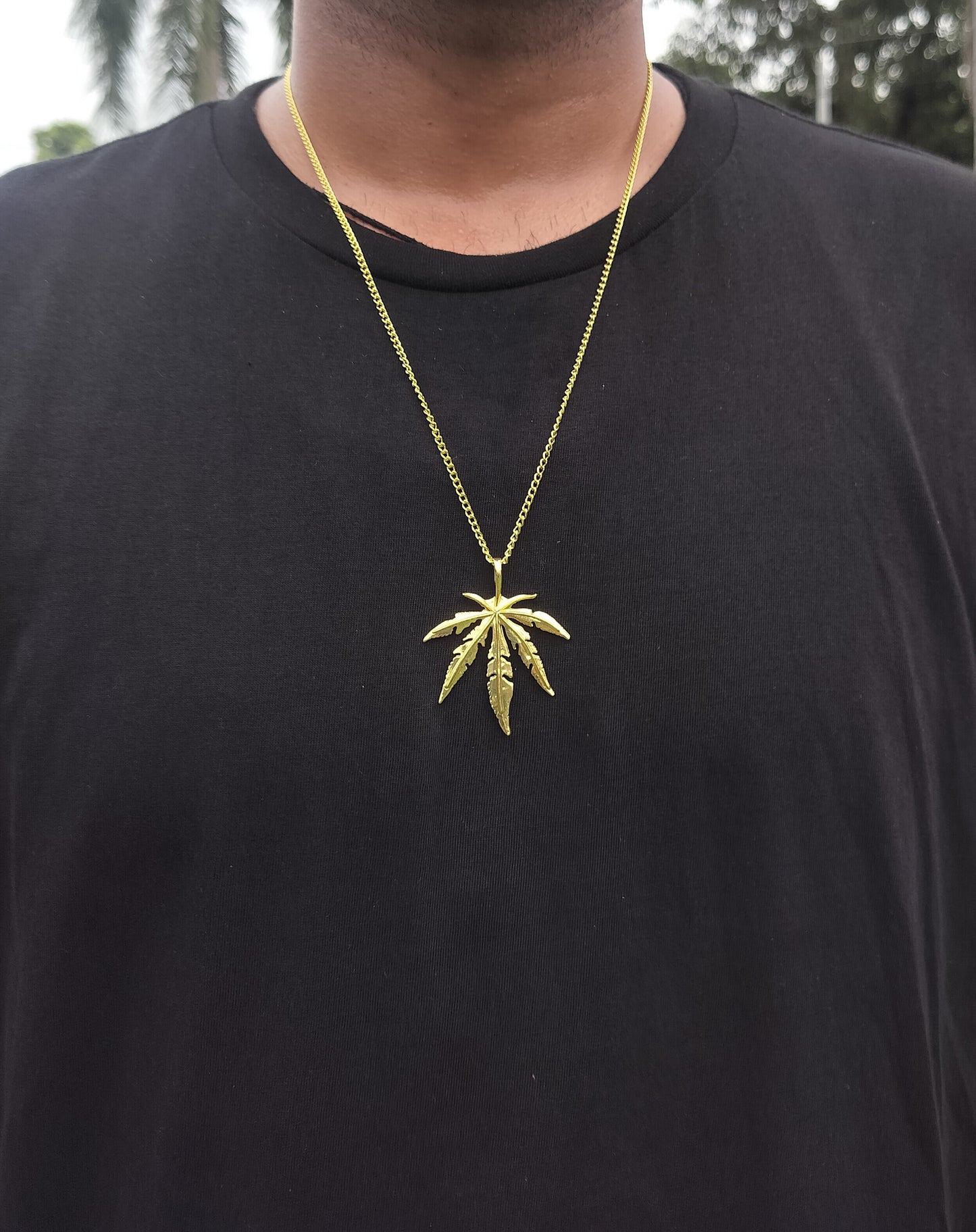 Maple Edge Pendant Necklace
