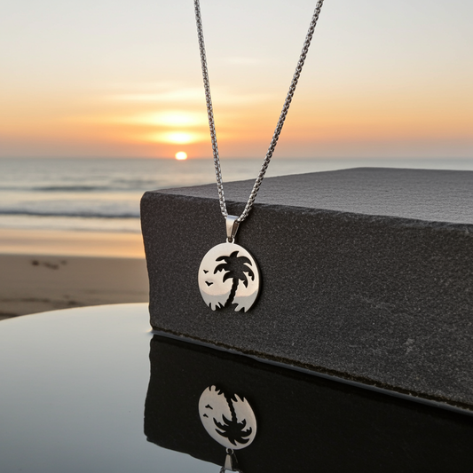 Isle of Temptation – Hollow Palm Pendant Necklace